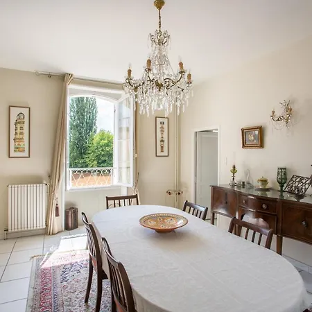 Vila Les Tiraux Sleeps 8 Wifi Le Bugue
